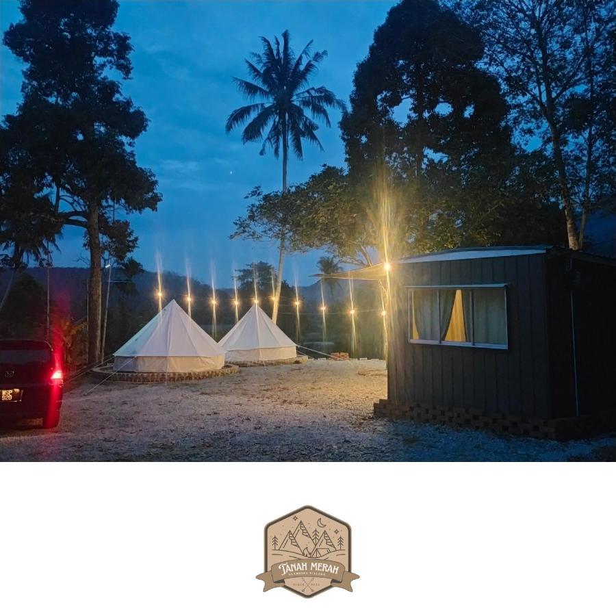 Tanah Merah Glamping Village クアラ・カンサー エクステリア 写真